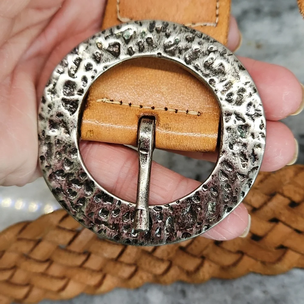 Nwot Leather  Boho Western Braided Belt  with Hannered Buckle